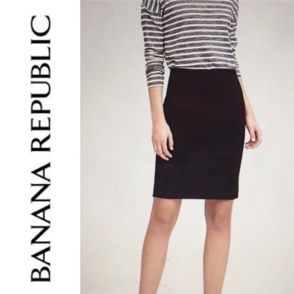 Banana Republic Dresses & Skirts - Banana Republic Skirt Size 4 Black